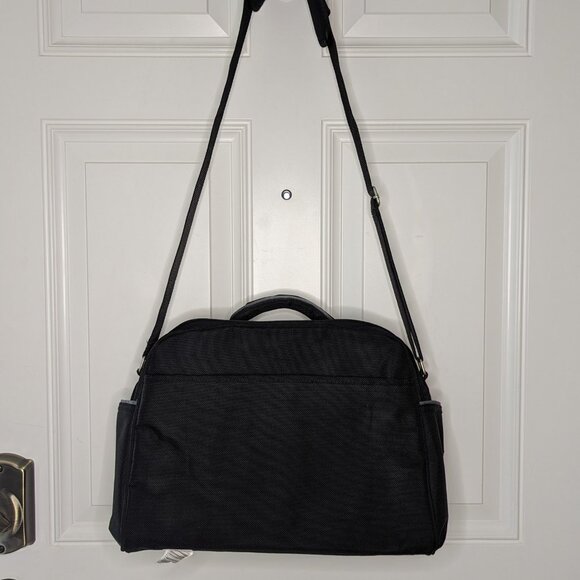 Eddie Bauer Black & Gray Travel Duffel Multi Use Lining Pockets Zippered EUC - Picture 3 of 12